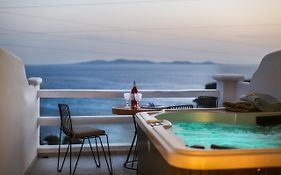 Villa Elina Suites And More